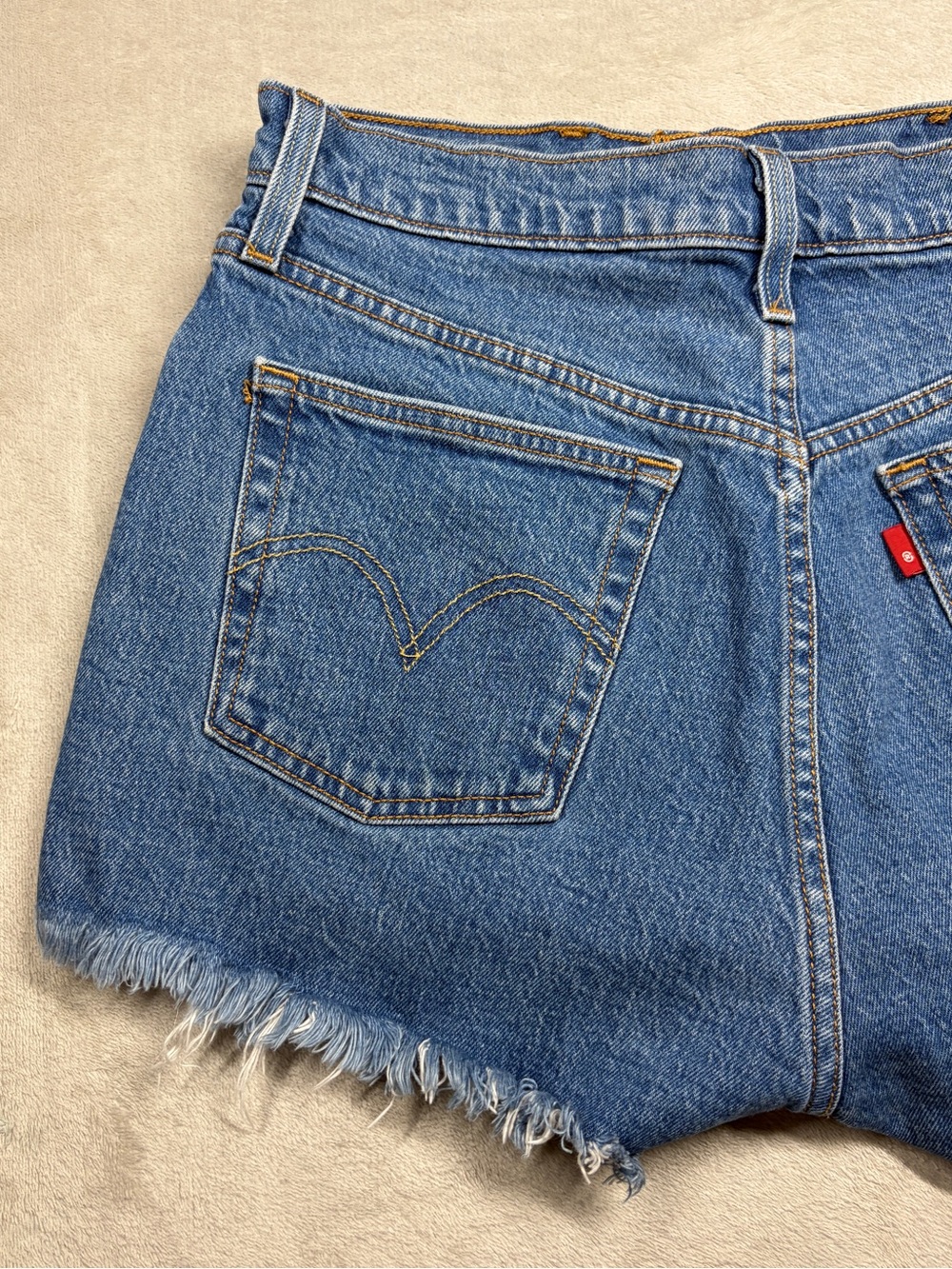 Levi’s Women’s 501 High Rise Cotton Blend Button Fly Blue Jean Denim Shorts 29 - Picture 2 of 16